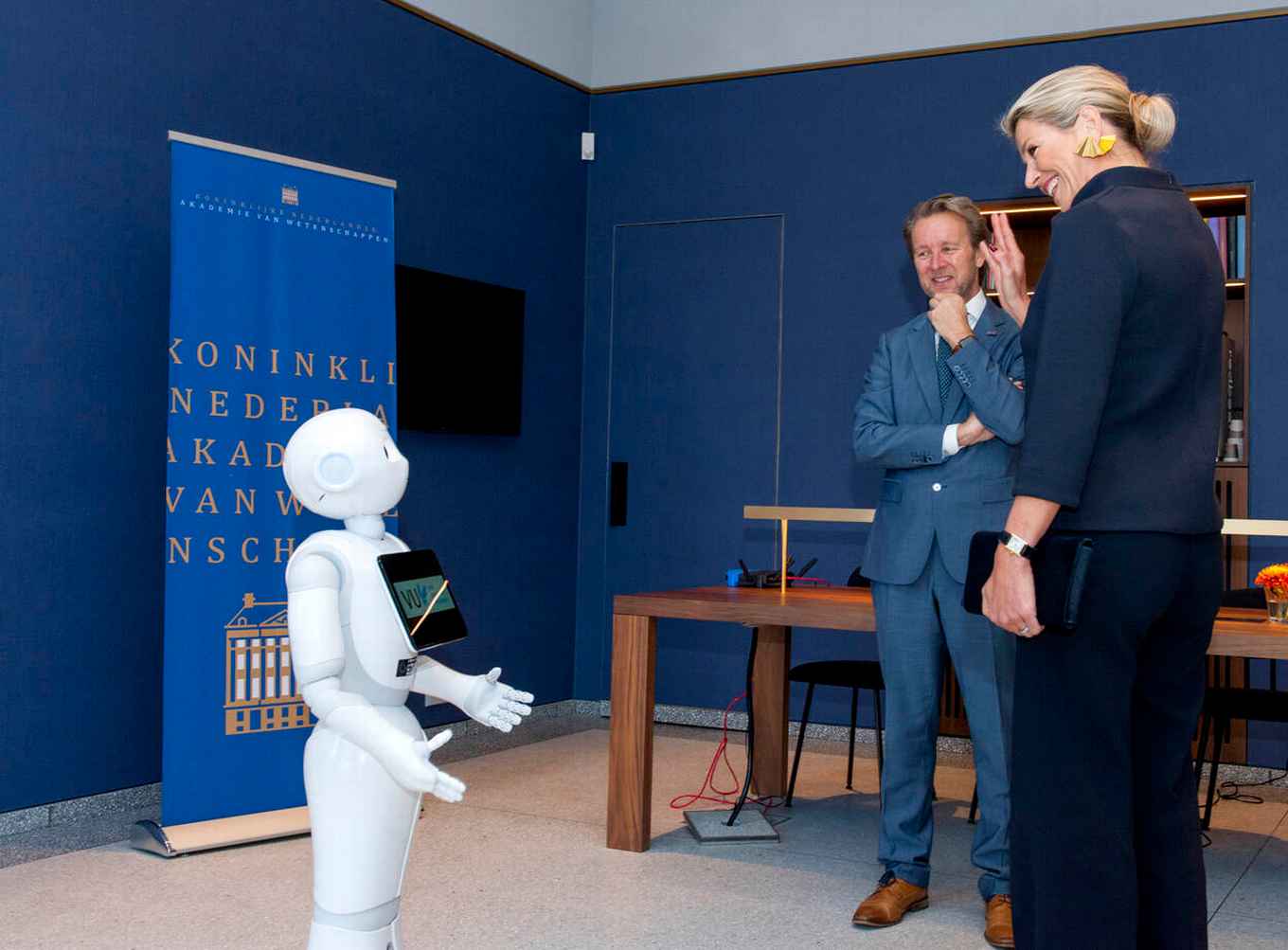 Working visit queen Maxima KNAW with robot Leolani
Beeld: ©KNAW / Milette Raats